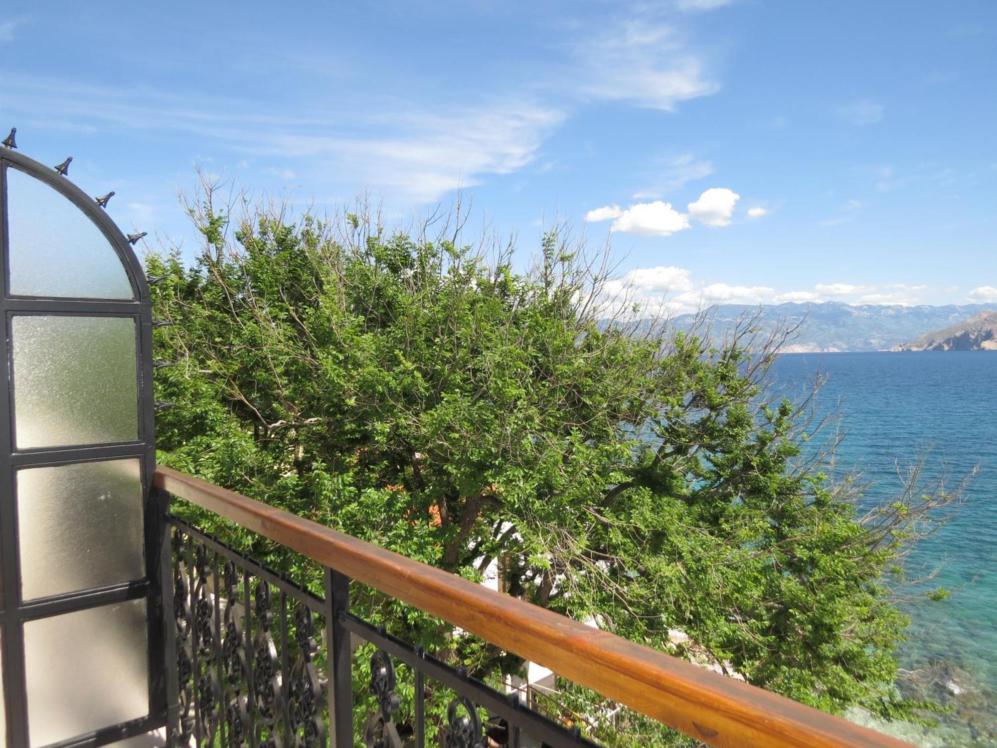 Apartments Authentic Baska 1 Rom bilde